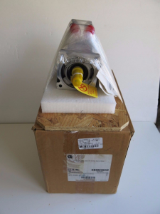 Allen Bradley MPL-A320P-SK72AA Servo Motor Bulletin MPL LL - Yuguan